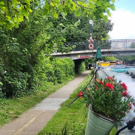 Comfy Canal Boat In Little Venice For Family & Friends Hotel ลอนดอน ภายนอก รูปภาพ