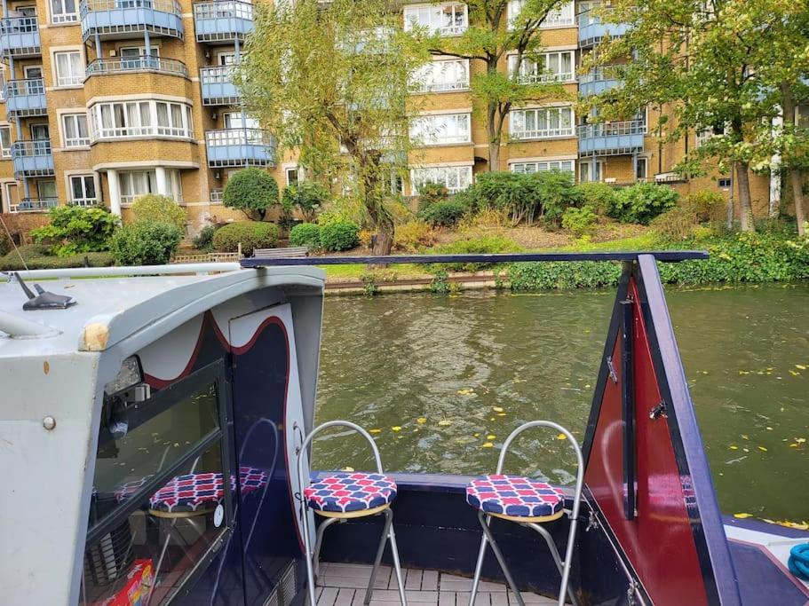 Comfy Canal Boat In Little Venice For Family & Friends Hotel ลอนดอน ภายนอก รูปภาพ