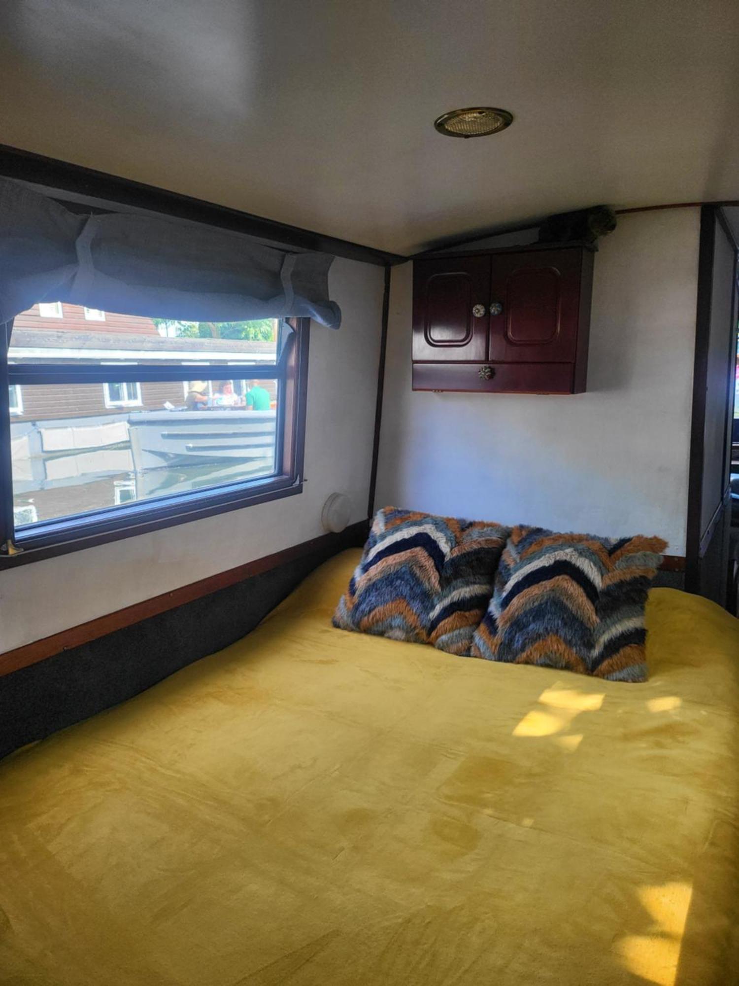 Comfy Canal Boat In Little Venice For Family & Friends Hotel ลอนดอน ภายนอก รูปภาพ