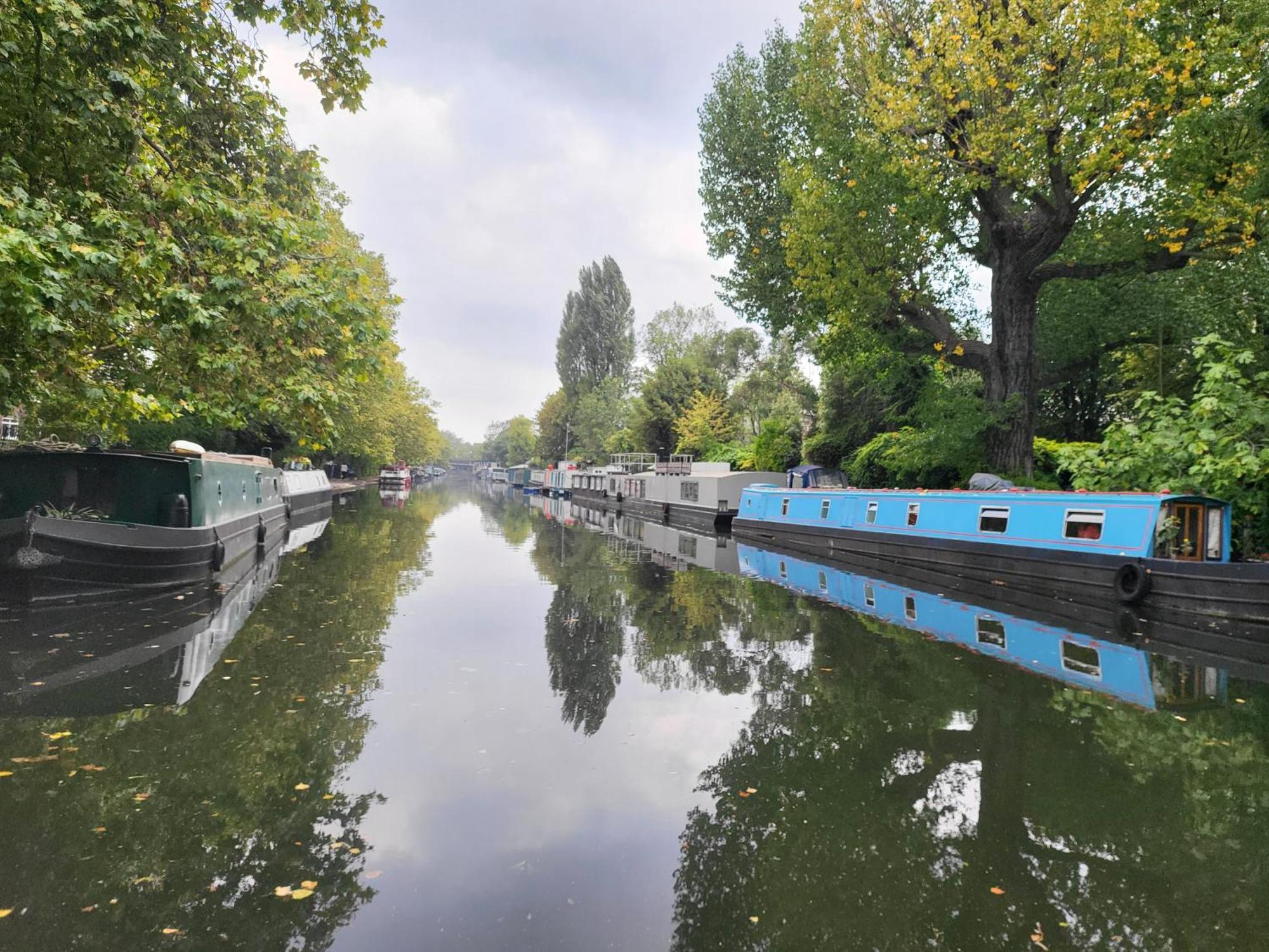 Comfy Canal Boat In Little Venice For Family & Friends Hotel ลอนดอน ภายนอก รูปภาพ
