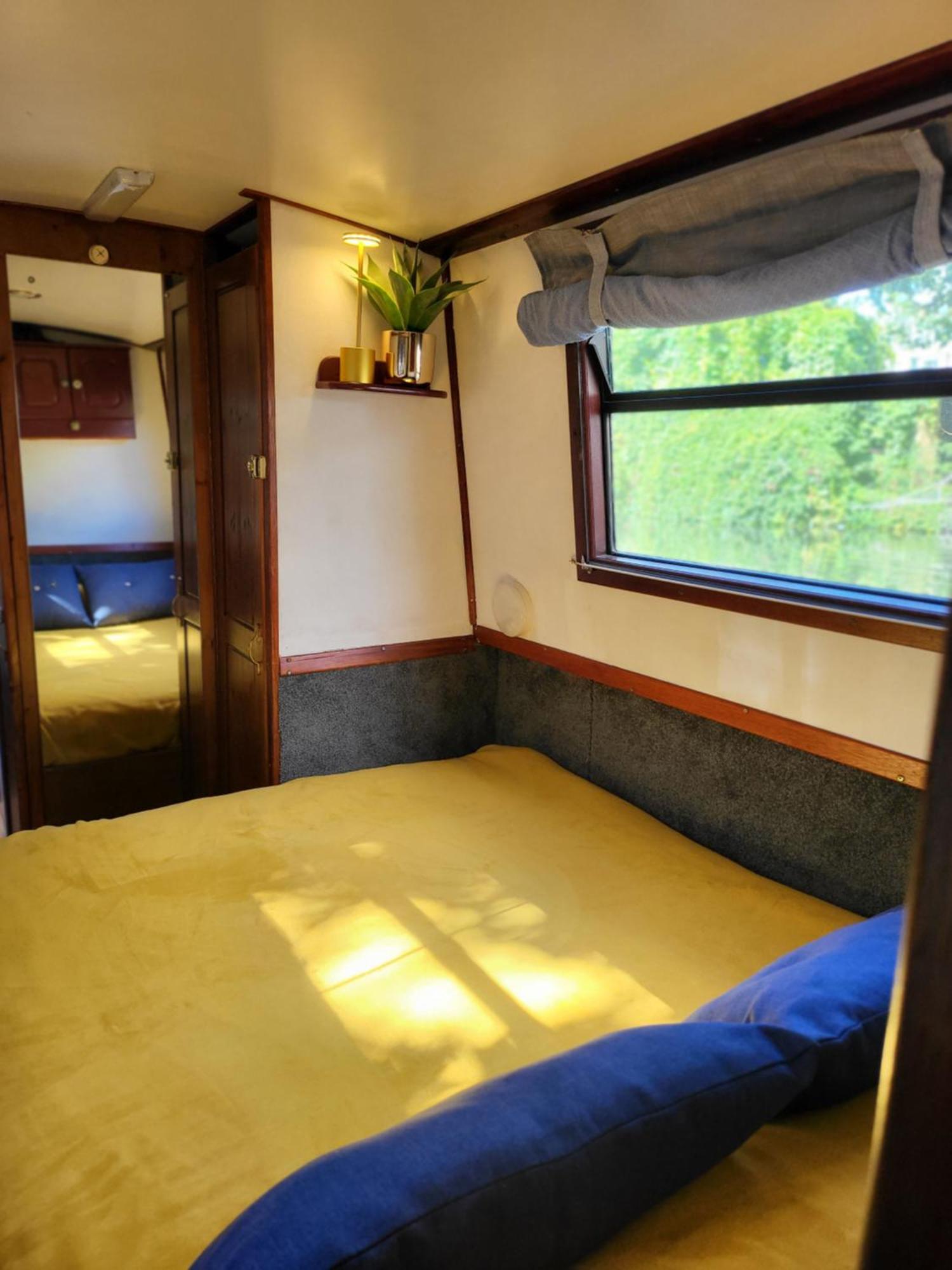 Comfy Canal Boat In Little Venice For Family & Friends Hotel ลอนดอน ภายนอก รูปภาพ